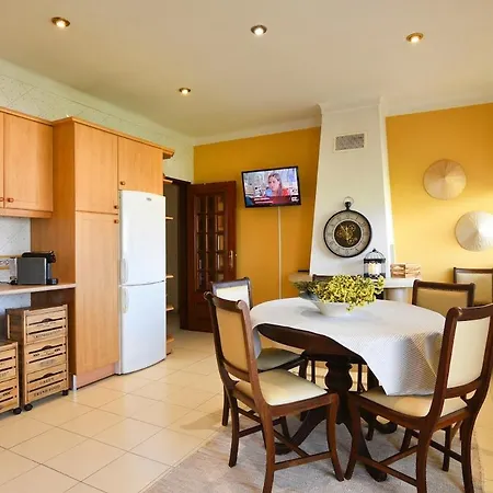 Stupendo Sun & 3br Ffoz Airconditionning Center Apartment