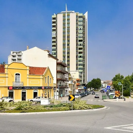 Stupendo Sun & 3br Ffoz Airconditionning Center Apartamento Tavarede